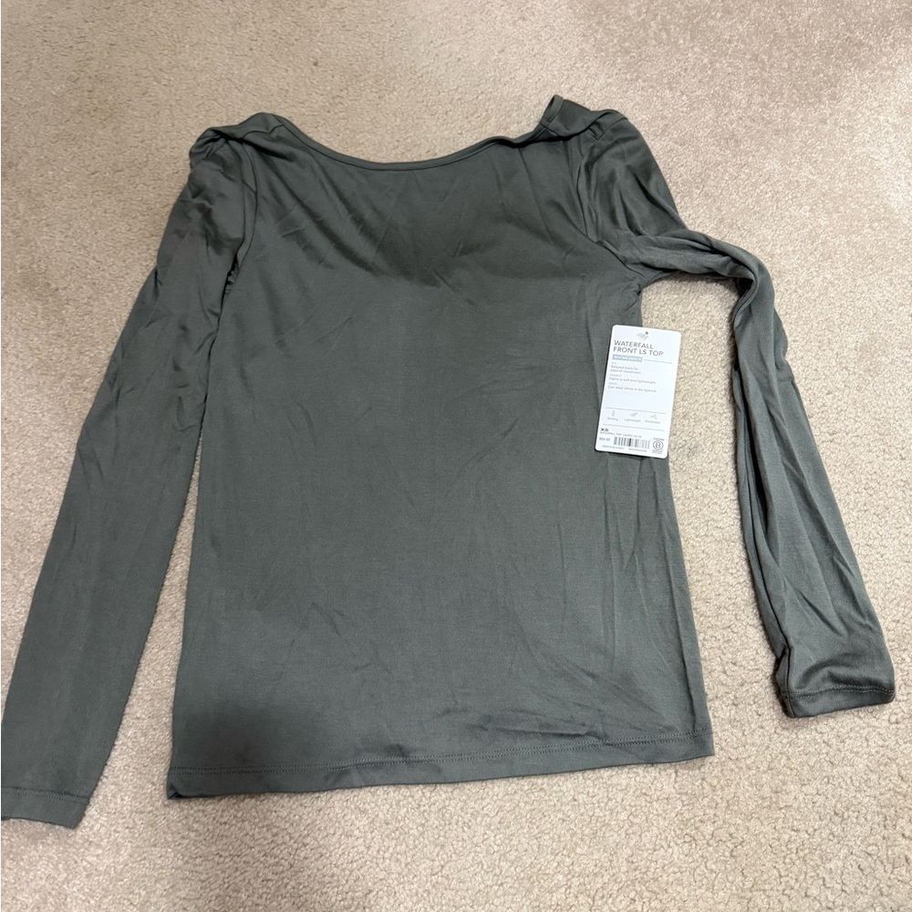Athleta Green Puff Sleeve Fitted Blouse